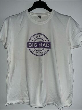 BIG MAD TRUE CRIME podcast tee